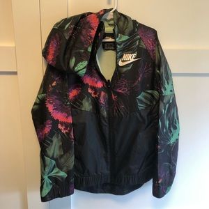 Nike windbreaker, Nike shorts & Slippers